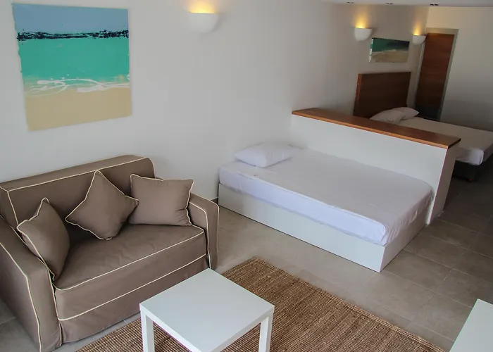 Club Sardinia Ξενοδοχείο Αλικαρνασσός