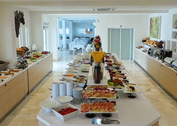 Club Sardinia ホテル 4*