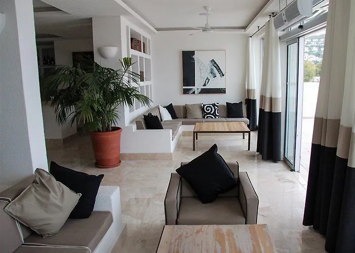 Club Sardinia ホテル 4*